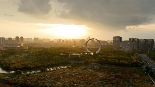 「天宁」黄昏时段紫荆公园