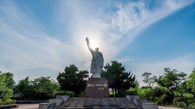 「天宁」毛主席雕像