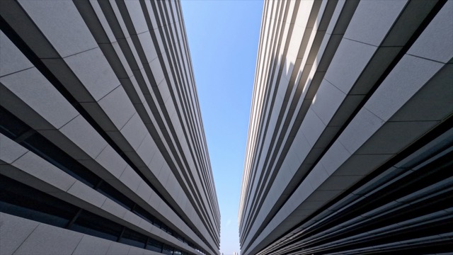 「新北」穿越市民广场
