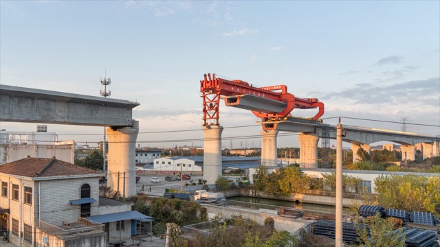 江苏南沿江城际铁路常州段架梁作业延时