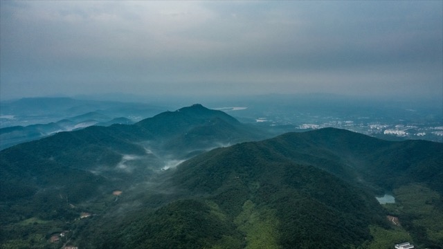 「金坛」山间雾气
