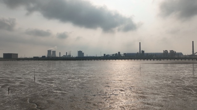 海边工厂