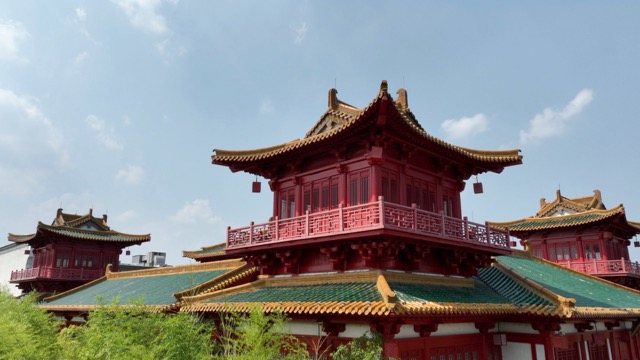 东方盐湖城