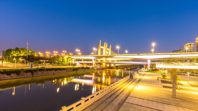 钟楼大桥日转夜