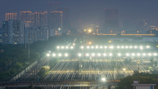 铁路运输 日转夜