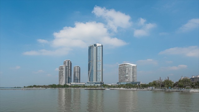 西太湖 蓝天白云