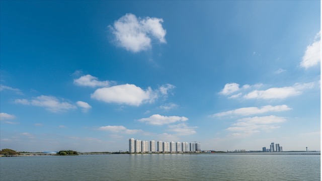 西太湖 蓝天白云
