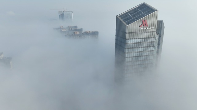 「溧阳」城市平流雾