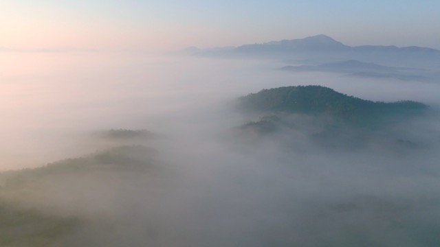 「溧阳」山区平流雾