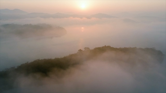 「溧阳」天目湖湿地日出平流雾