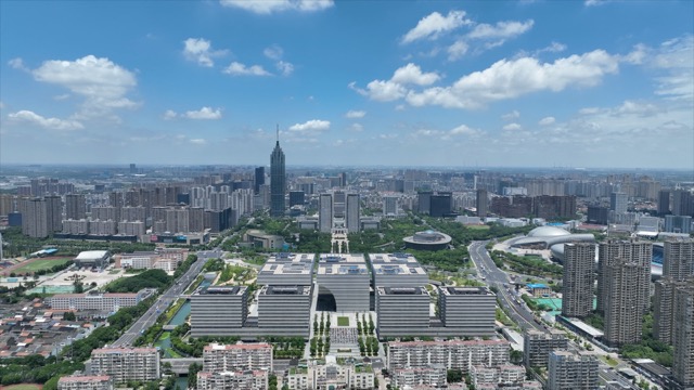 「新北」市民广场大景航拍（市政府中轴线）