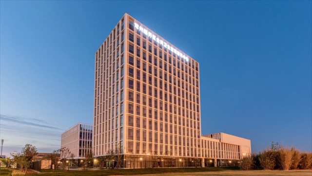 经开区公共卫生管理服务中心大楼 日转夜