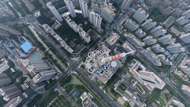 「新北」穿越传媒大厦