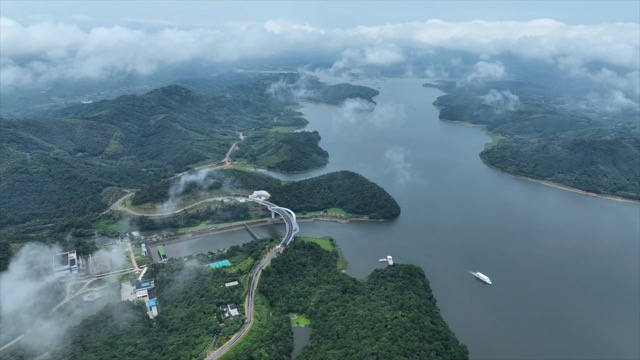 「溧阳」云端俯瞰景詹大桥
