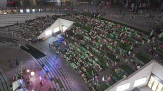 「新北」文化广场音乐会路演 看台观众