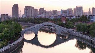 东坡公园文成桥 运河日景