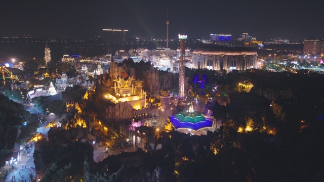 「新北」中华恐龙园夜景
