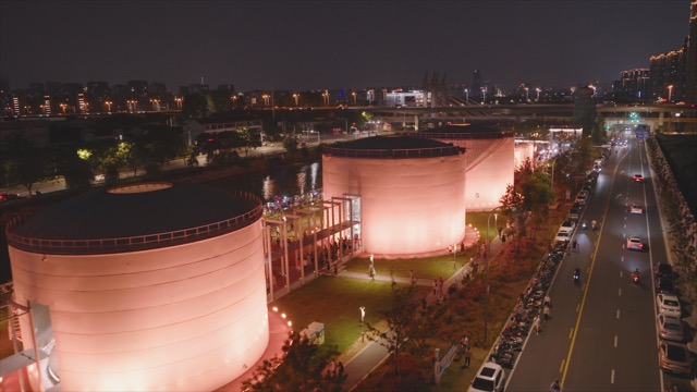 「钟楼」油罐公园夜景