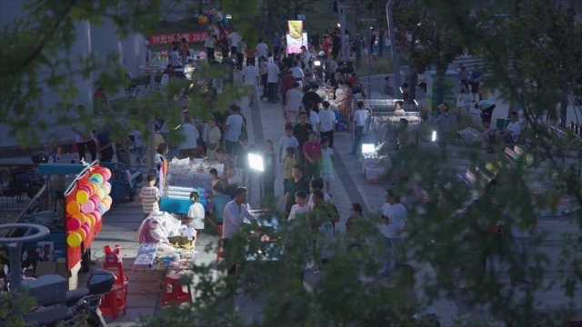 「钟楼」棉仓夜市