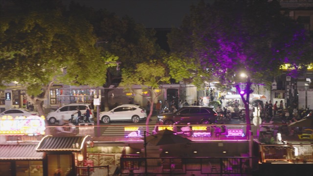 「钟楼」三堡街夜景