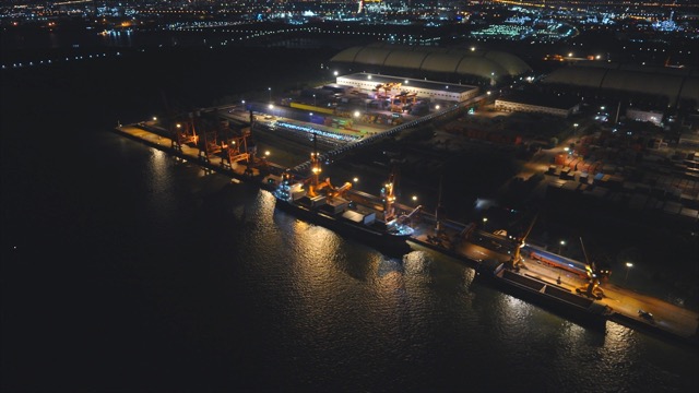 「新北」录安洲港口夜景