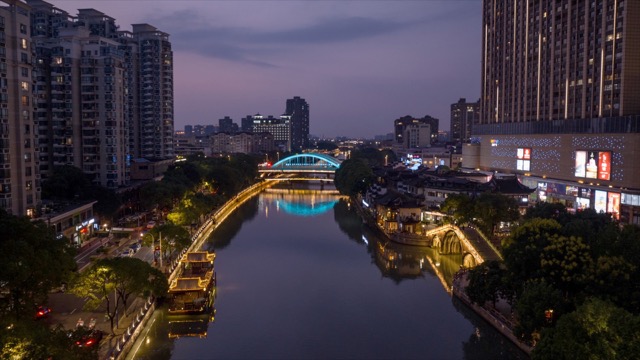 「钟楼」怀德桥夜景