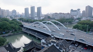 「钟楼」怀德桥 日景