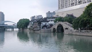 「钟楼」怀德桥 日景