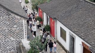 「天宁」青果巷国庆人流 国旗