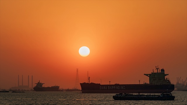 「新北」长江港口日落