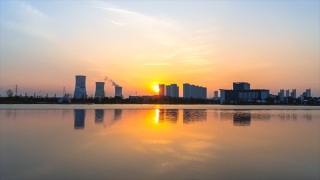 「经开区」东方云湖，戚电厂日落