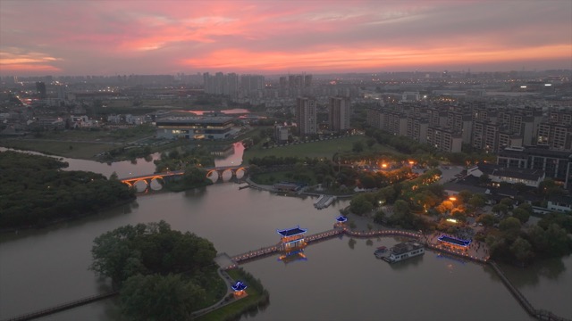 「武进」遥观宋剑湖公园晚霞夜景