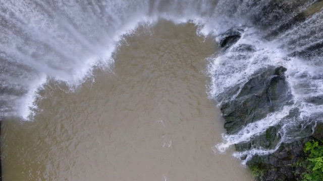 「溧阳」雨季平桥石坝