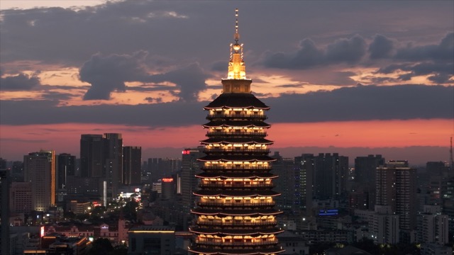 「天宁」晚霞中的天宁宝塔