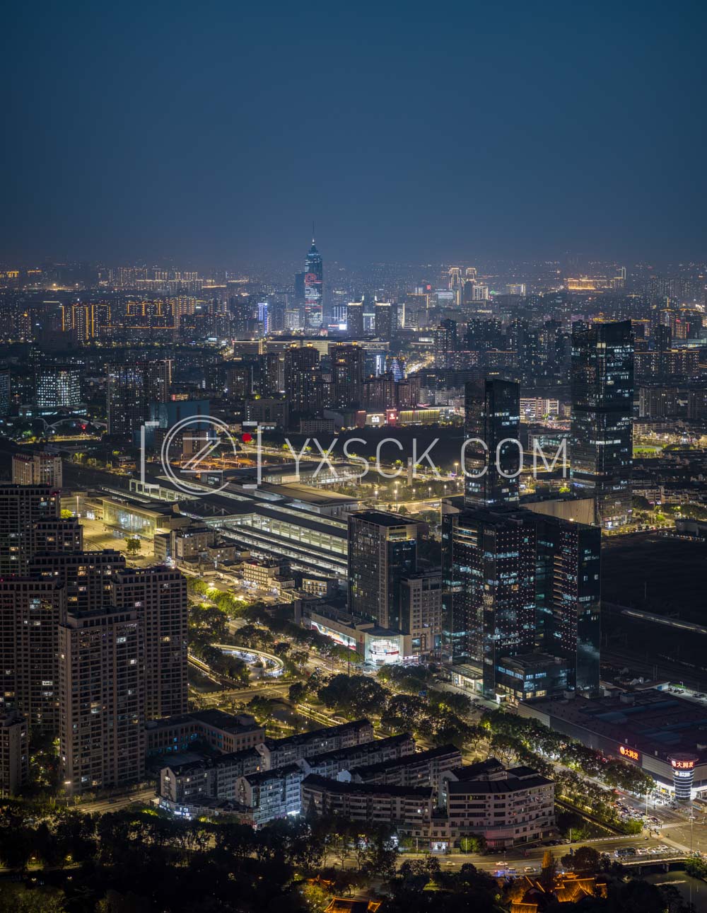 「天宁」常州站天宁时代城区夜景