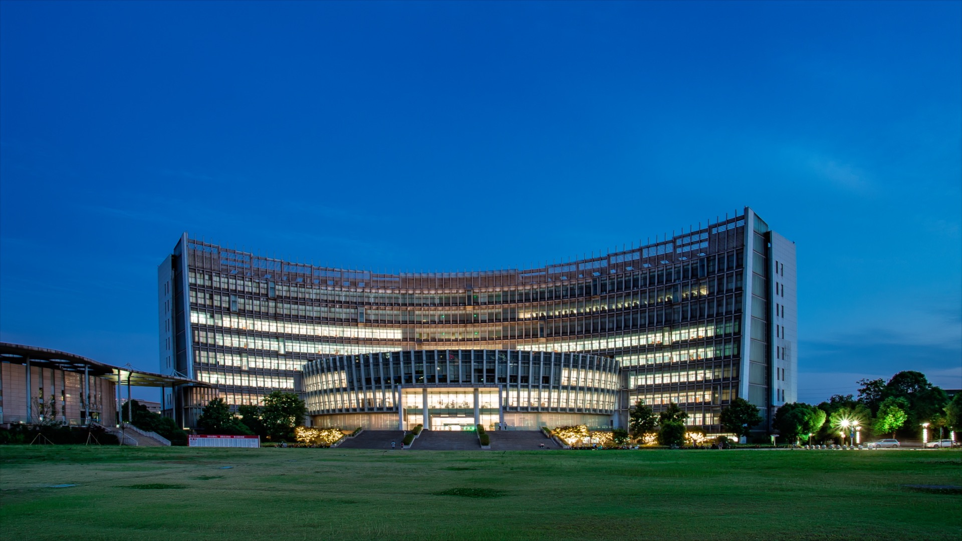 「武进」江理工图书馆大范围日转夜