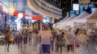 「新北」文化广场夜市人潮