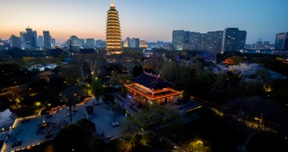 「天宁」红梅公园红梅阁天宁宝塔蓝调夜景