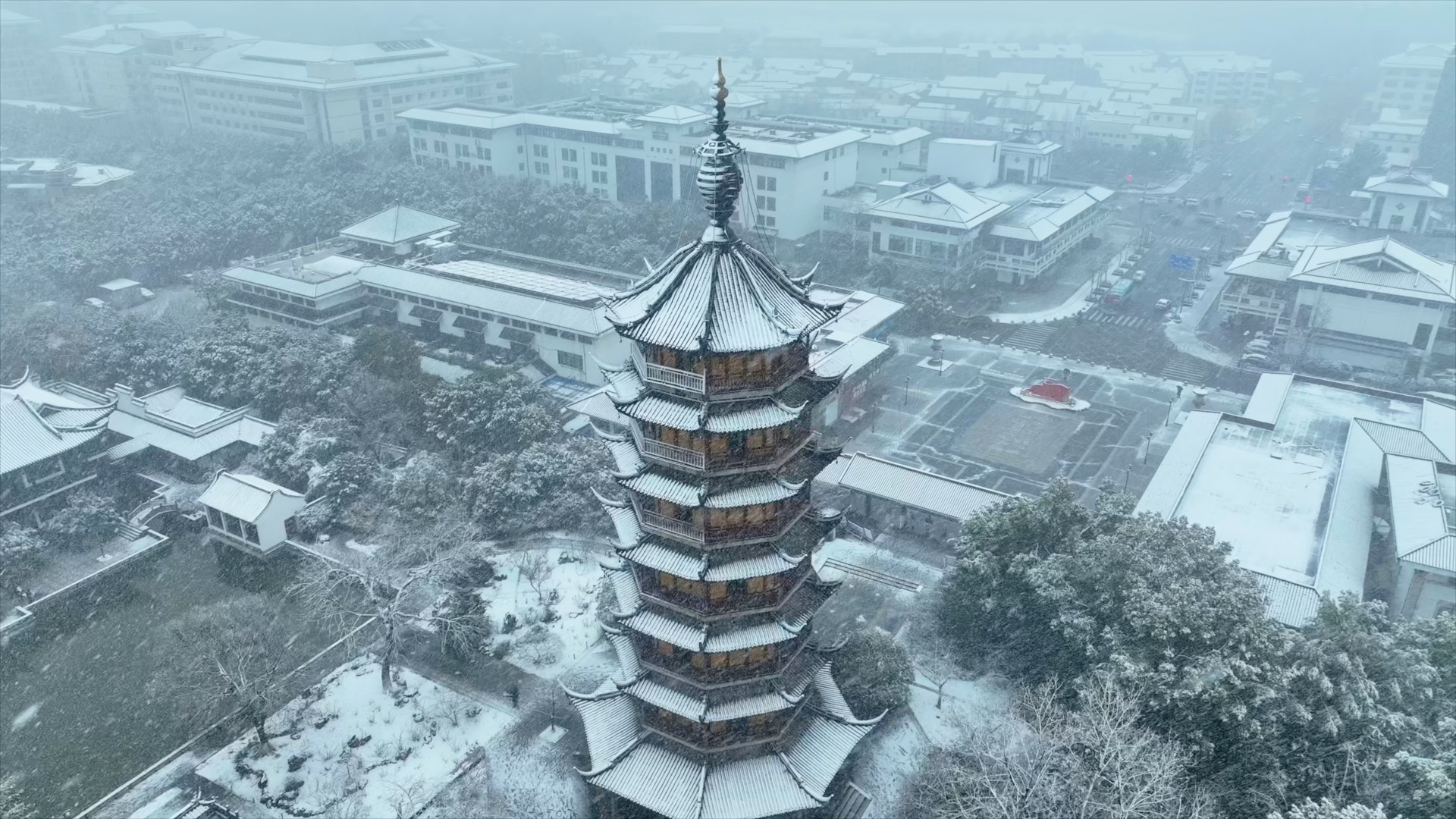 「天宁」文笔塔下雪
