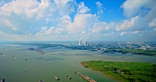 「新北」长江流域流云舒卷